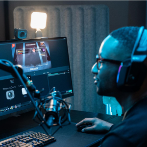 17425269964497-logitechstreamcam