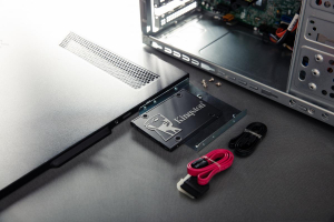 17425335506661-kingstontechnologydrivessdkc600sata325512g