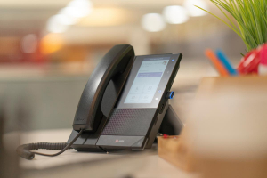 17425412720018-polytelefonomultimedialeaziendaleccx500permicrosoftteamseabilitatoperpoe