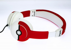 17426146323628-otltechnologiespokemonpokeballcuffiecablatoapadiglionemusicanerorossobianco