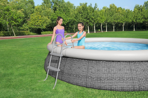 17426992473155-bestway5843024accessorioperpiscinascala