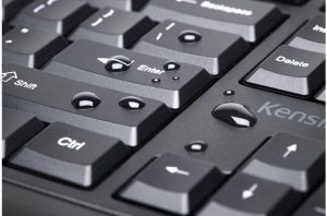 17427603276596-kensingtonprofittastieramouseinclusouniversalerfwirelessqwertyspagnolonero