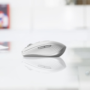 17428738693311-logitechmxanywhere3mouseviaggiomanodestrarfsenzafilibluetoothlaser4000dpi
