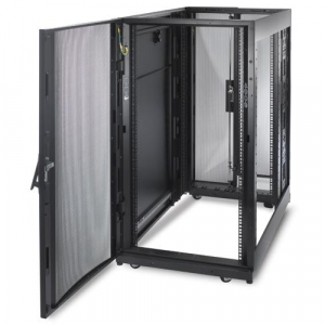 17429100134298-apcnetsheltersx24u600mmx1070mmdeepenclosurerackindipendentinero