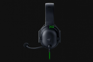 17429326613492-razerblacksharkv2xauricolarecablatoapadiglionegamingneroverde