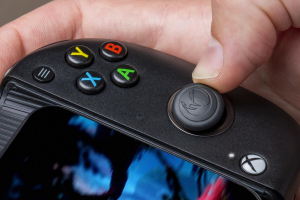 17429664459253-naconmgxnerobluetoothjoystickxbox