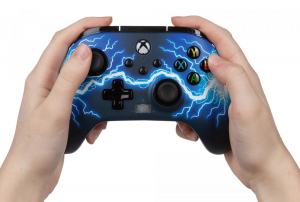17430025468845-powera152174502perifericadigioconerobluusbgamepadanalogicodigitalexboxonexboxseriessxboxseriesx