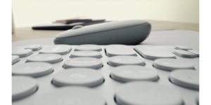 1743011946492-logitech920012227tastieramouseinclusouniversalerfsenzafilibluetoothqwertyspagnolografite