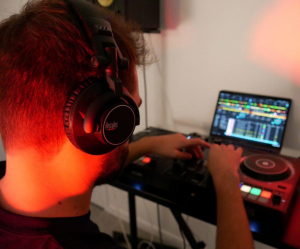 17430233082336-herculeshdpdj60cuffiecablatoapadiglionemusicanero