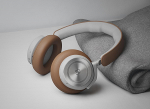 17431273346308-bangolufsenbeoplayhxauricolareconcavoesenzacavoapadiglionemusicaechiamatebluetoothalluminiomarrone