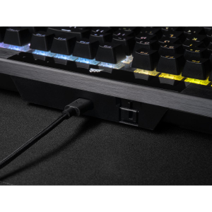17432038009957-corsairk70rgbprotastieragamingusbqwertyinglesenero