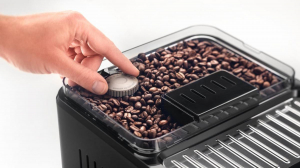 17432277189294-delonghielettaexploreautomaticamacchinaperespresso18l