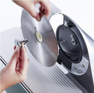 17433299024695-graefclassicc20affettatriceelettrico170wneroargentovetrometalloplastica