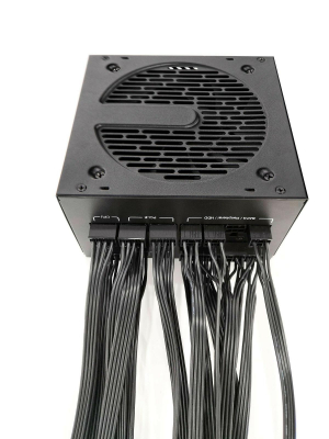 17434039551255-incaips1050xnalimentatorepercomputer1050watxnero