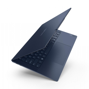 17434899621592-lenovoyogaslim714q8x9qualcommsnapdragonx1e78100computerportatile368cm145touchscreen3k32gblpddr5xsdram1tbssdwifi780211bewindows11homeingleseblu