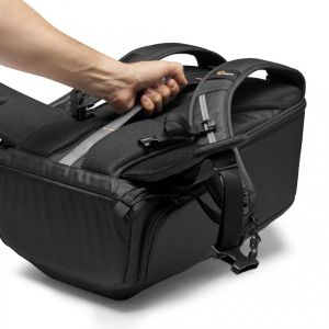 17435038282917-loweproflipsidebackpack300awiiizainonero