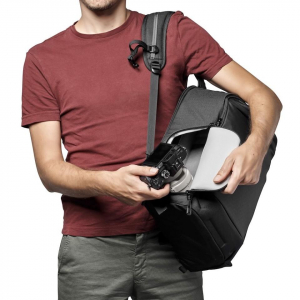 17435038315987-loweproflipsidebackpack300awiiizainonero