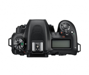17435598949268-nikond7500corpodellafotocameraslr209mpcmos5568x3712pixelnero