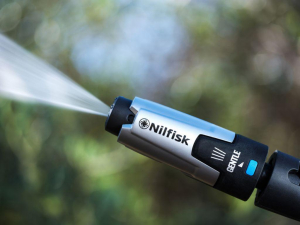 17435609401116-nilfiskpremium20015ukidropulitriceverticaleelettrico610lh2900wblu
