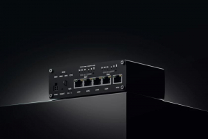 1743567363944-teltonikarutm52routerwirelessgigabitethernetdualband24ghz5ghz5gnero