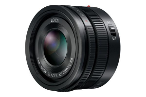 17435815935343-panasonichx015enero