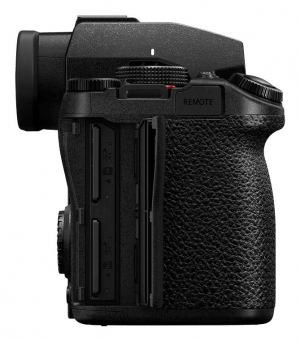 174358188883-panasoniclumixs5iicorpomilc242mpcmos12000x8000pixelnero