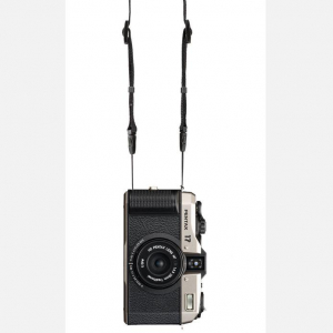17435882630902-pentax17macchinadapresacompatta35mmneroargento