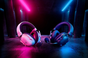 17436177600475-razerblacksharkv2proauricolarewirelessapadiglionegamingbluetoothbianco