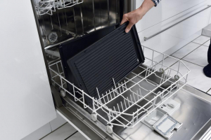 17436780049615-sanyodeligrilldatavoloelettriconeroargento2200w
