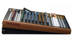 17436977707242-tascammodel1212canali2020000hznerolegno