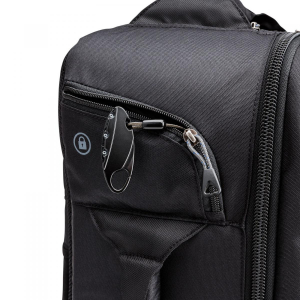 17437108936194-thinktankairportcommuterzainonero