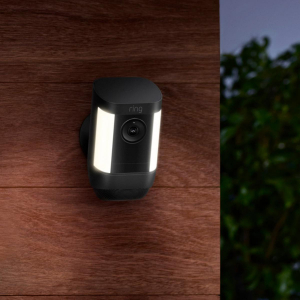 17439336826005-ringspotlightcamprobatteryscatolatelecameradisicurezzaipesterno1920x1080pixelsoffittomuro