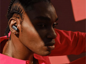 17439725640403-bosequietcomfortultraauricolarewirelessinearmusicagiornalierabluetoothnero