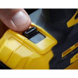 17439984797062-stanleysfmcf820d2kcacciaviteelettricoeavvitatoreaimpulso2900giriminnerogiallo