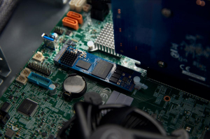17441575339173-kingstontechnology960gdc2000bpcie40m22280enterprisessd