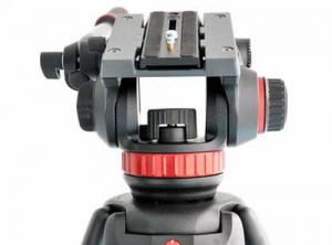 17441641898847-manfrottoprovideotestapertreppiedenerorossoalluminiouniversal