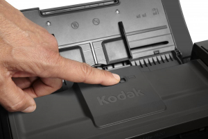 17441857004532-kodakscanmatei940scanneradf600x600dpia4nerogrigio