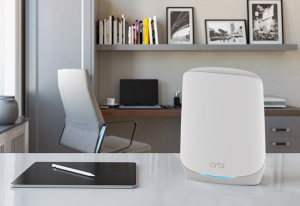 17442375660917-netgearorbirbs760bandatripla24ghz5ghz5ghzwifi680211axbianco2interno