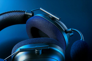 17443586572058-razerblacksharkv2proauricolarewirelessapadiglionegamingbluetoothnero