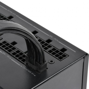17444171623976-silverstonehela850rplatinumalimentatorepercomputer850w204pinatxatxnero