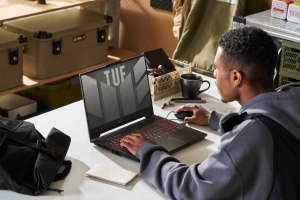 17444831381576-asustufgaminga15fa507uilp120wamdryzen98945hcomputerportatile396cm156fullhd16gbddr5sdram512gbssdnvidiageforcertx4070wifi680211axwindows11homeolandesenerogrigio