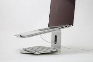 17445406685979-pout360aluminiumlaptopstandeyes4silverimpugnaturapercomputerportatile