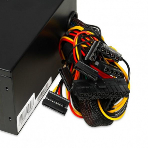 17445436077304-iboxauroraalimentatorepercomputer700w204pinatxatxnero