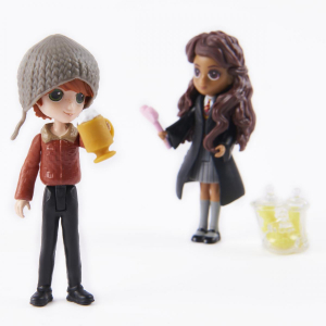 17446351061997-wizardingworldsetamiciziaconpersonaggironweasleyecalipatilbamboleda75cm2accessorigiocattoliperbambinidai6anniinsu