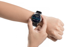 17446446061925-asusvivowatch5hcb0534cm134lcddigitale320x320pixeltouchscreengpssatellitare