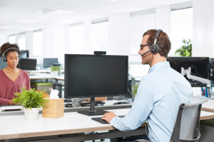 17446611593044-logitech991000339sistemadiconferenza1personae3mpsistemadivideoconferenzapersonale