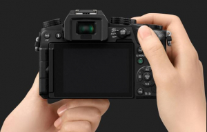 17447207105229-panasoniclumixdmcg7gvario1442mmmilc16mplivemos4592x3448pixelnero