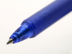 1744733506791-pilotfrixionpennaretrattileaclipblu1pz