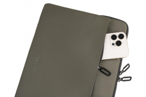 17449173190001-tucanobfgom1516vmborsaperlaptop406cm16custodiaatascaverde