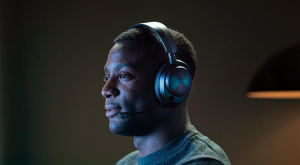 1744989569329-steelseriesarctisnovaprowirelessauricolareapadiglionegamingbluetoothnero